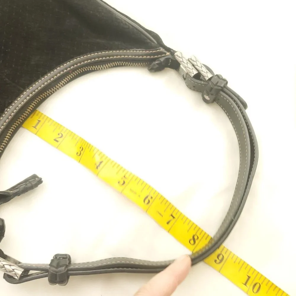 The Sak Womens Black Leather Inner Pockets Adjustable Shoulder Strap Hobo Bag